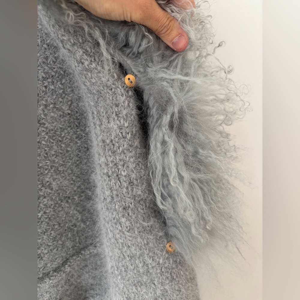 Wool Blend Cardigan Coat With Removable Mongolian Fur Collar Gray Size L - Picture 10 of 13